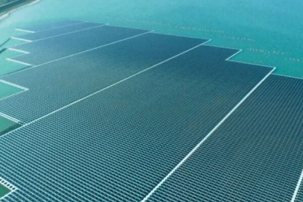 La tierra ya no es el límite: China impulsa la energía solar marina a gran escala | Dynatec